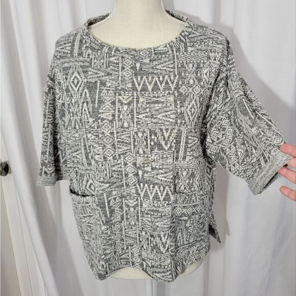 Forever 21 oversized knit top - Picture 4 of 10